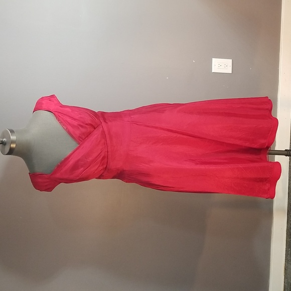Organza Shimmering red dress approximate size 6 - Picture 10 of 17